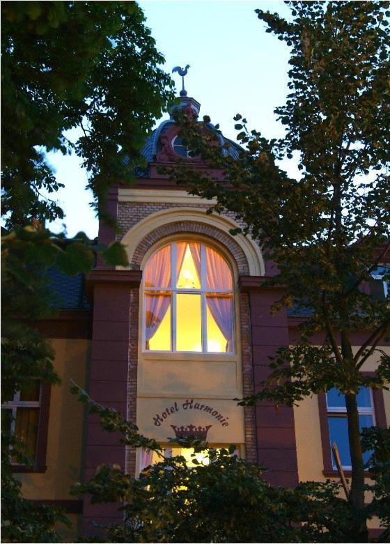 Waren Mueritz Hotel Harmonie 外观 照片